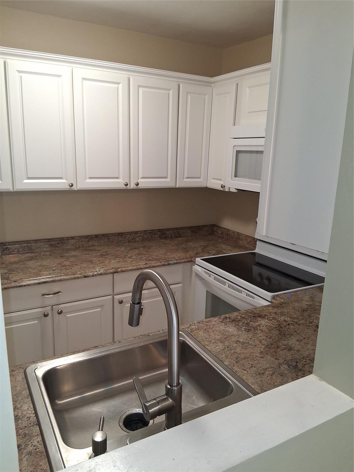 5720 NE 22nd Way 406, Fort Lauderdale, FL 33308, Fort Lauderdale - Photo 3