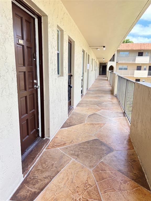6300 S Falls Circle Drive 412, Lauderhill, FL 33319, Lauderhill - Photo 3