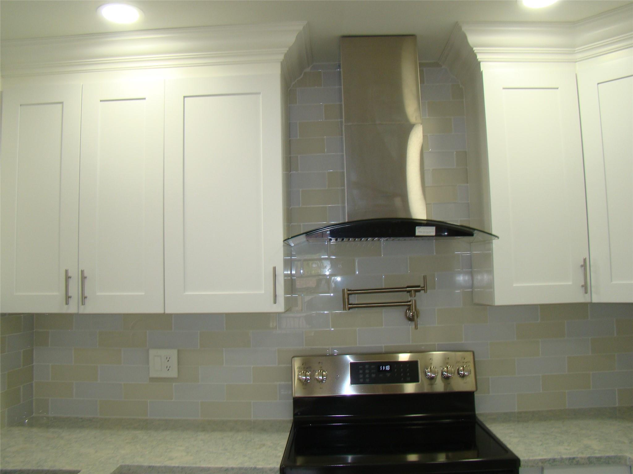 2588 N Carambola Circle, Coconut Creek, FL 33066, Coconut Creek - Photo 3