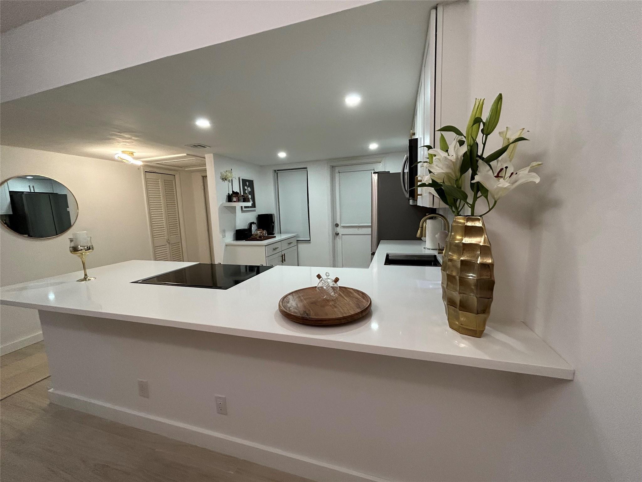 3000 N Palm Aire Drive 103, Pompano Beach, FL 33069, Pompano Beach - Photo 5