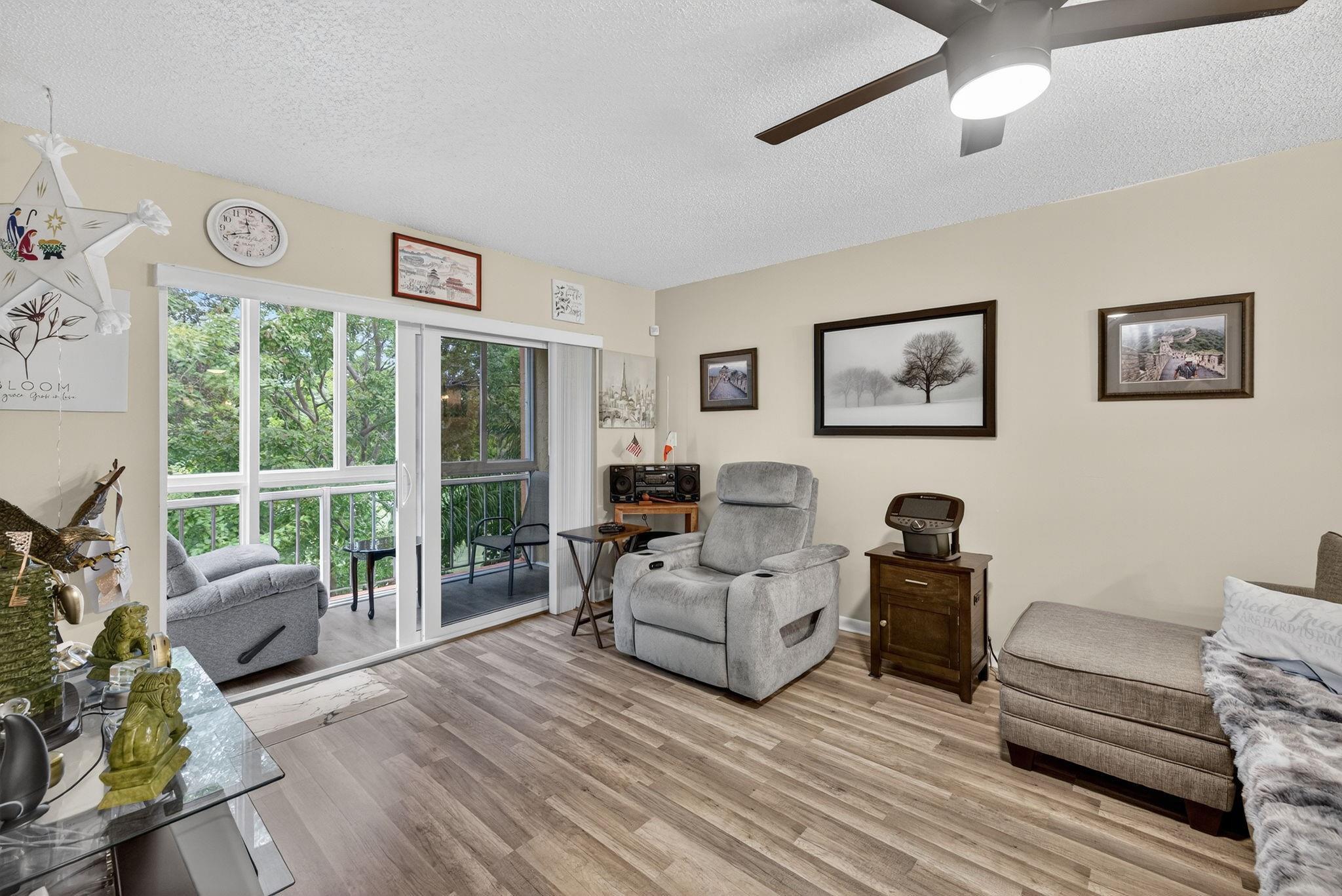 8400 Lagos De Campo Boulevard 303, Tamarac, FL 33321, Tamarac - Photo 5