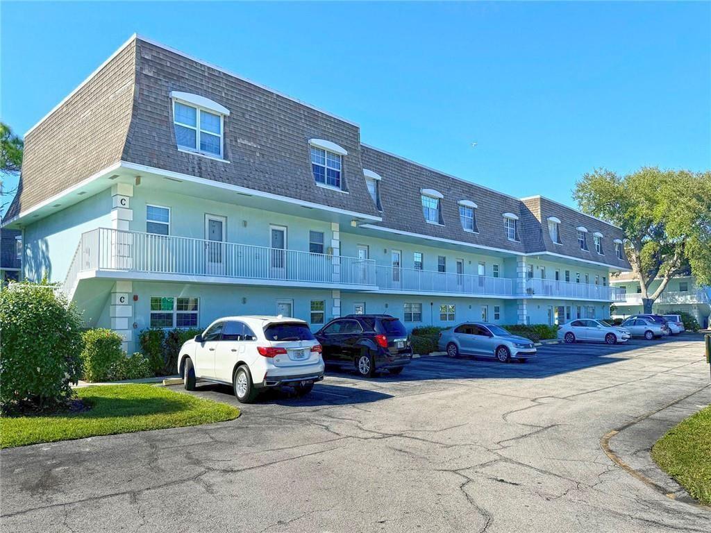 1901 Indian River Boulevard 104C, Vero Beach, FL 32960, Vero Beach - Photo 2