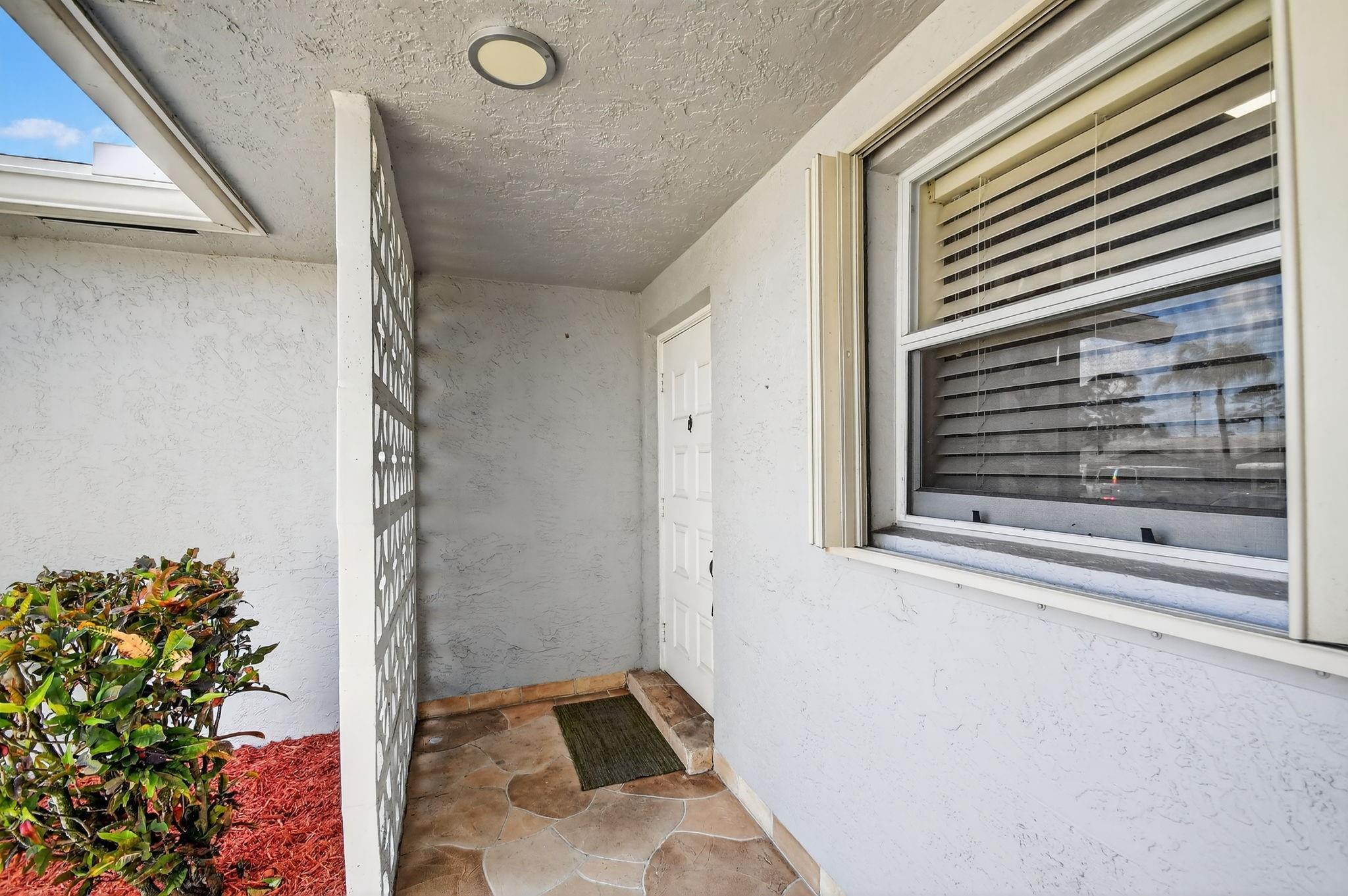 14689 E Canalview Drive A, Delray Beach, FL 33484, Delray Beach - Photo 5
