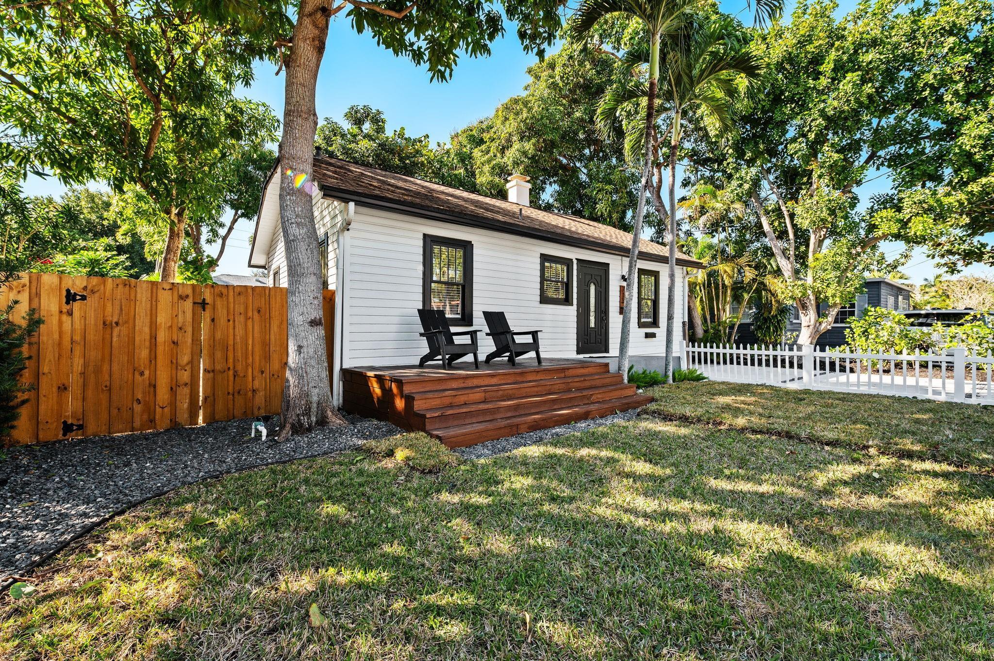 713 NE 17th Road, Fort Lauderdale, FL 33304, Fort Lauderdale - Photo 2