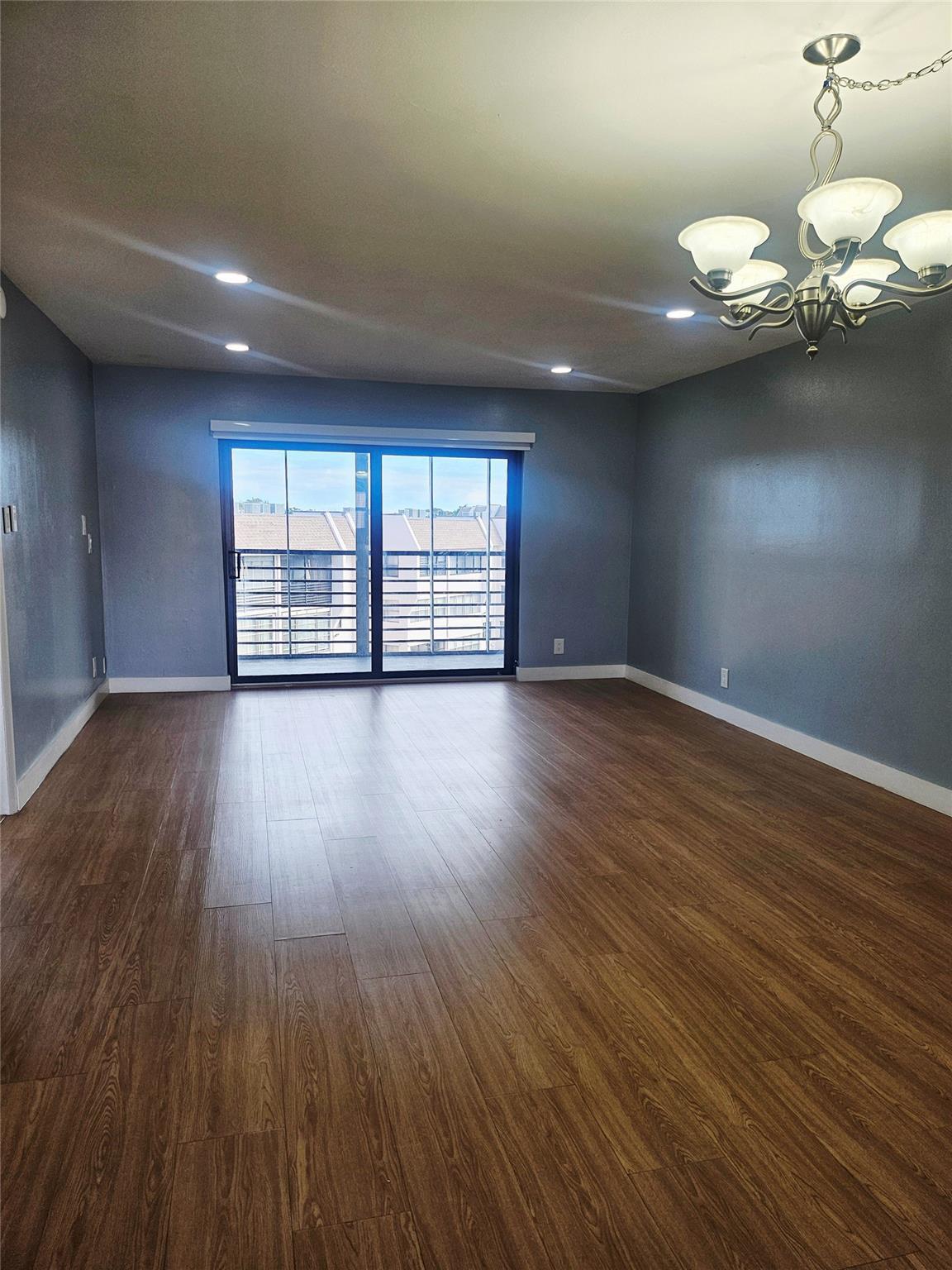 10433 Sunrise Lakes Boulevard 406, Sunrise, FL 33322, Sunrise - Photo 2