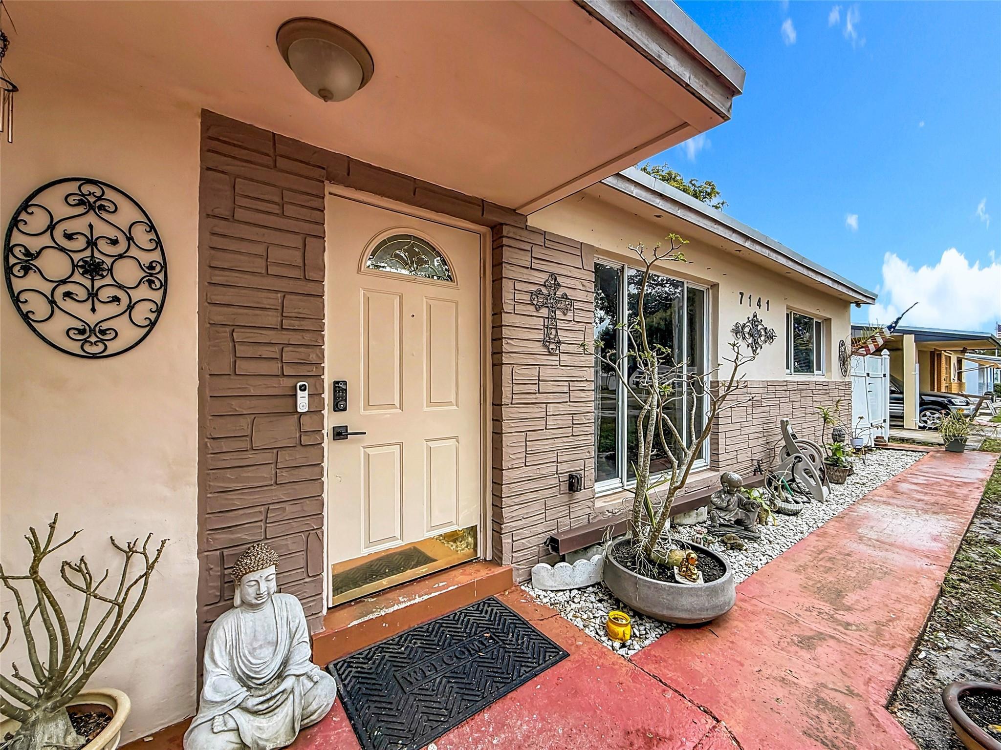 7141 Custer Street, Hollywood, FL 33024, Hollywood - Photo 2