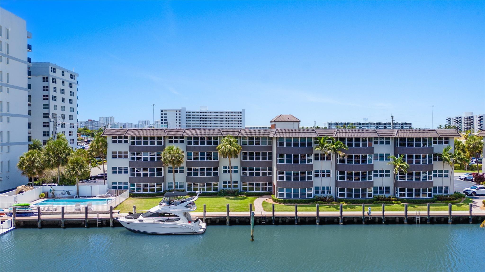 3111 NE 51st Street 305, Fort Lauderdale, FL 33308, Fort Lauderdale - Photo 3
