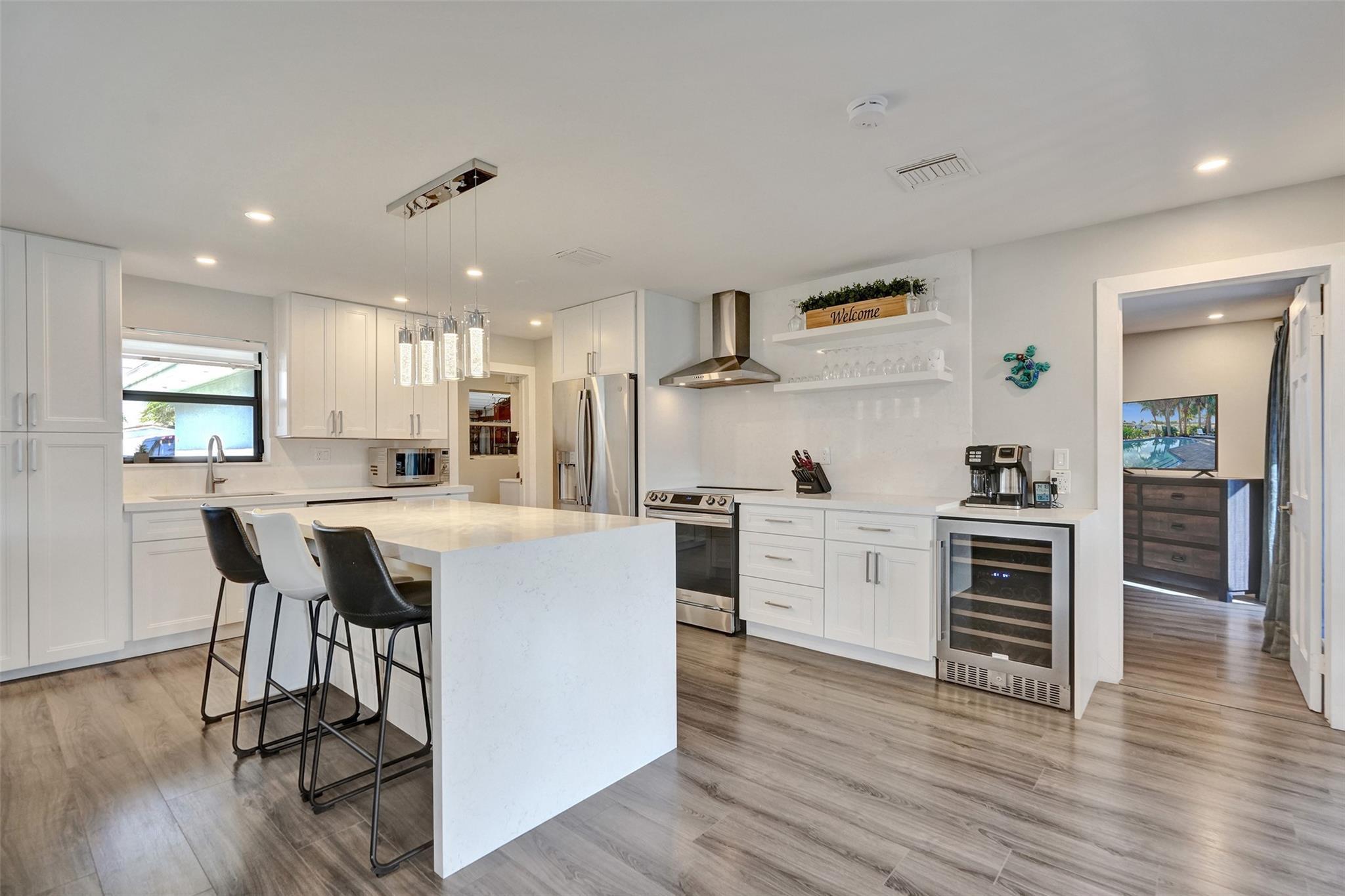 310 SE 13th Court, Pompano Beach, FL 33060, Pompano Beach - Photo 4