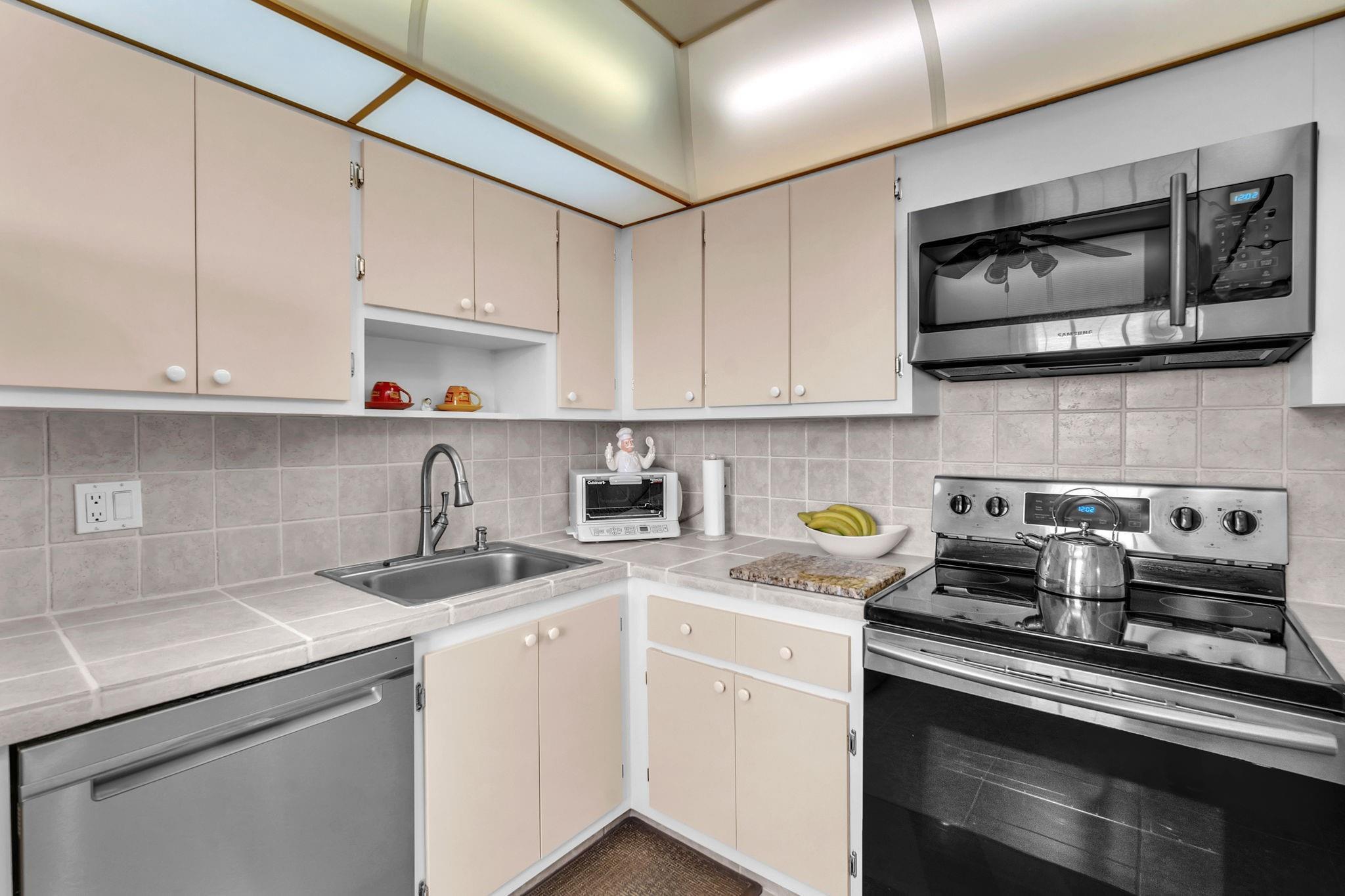 605 Oaks Drive 907, Pompano Beach, FL 33069, Pompano Beach - Photo 5