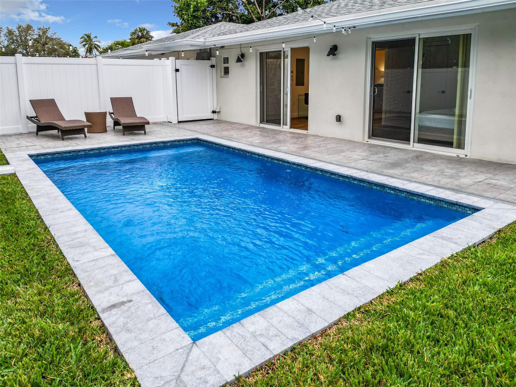 2100 NE 45th Street 1, Fort Lauderdale, FL 33308, Fort Lauderdale - Photo 2