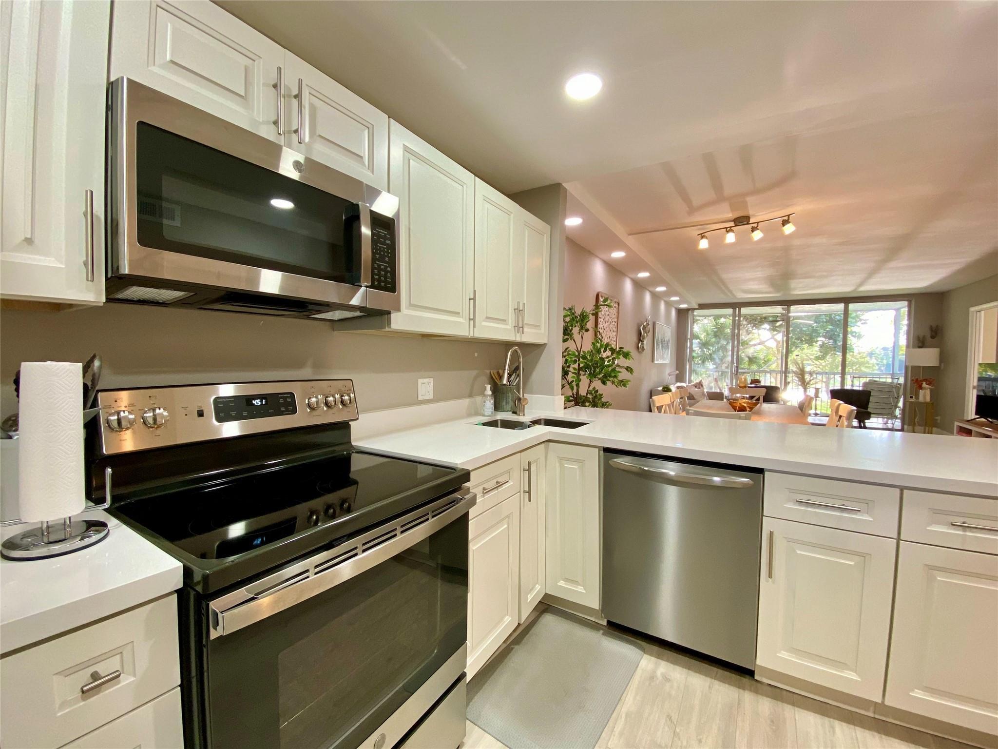 3010 N Course Drive 209, Pompano Beach, FL 33069, Pompano Beach - Photo 3