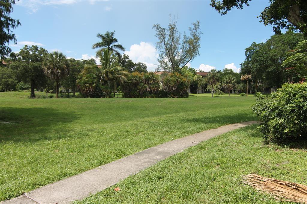 4168 Inverrary Drive 102, Lauderhill, FL 33319, Lauderhill - Photo 3