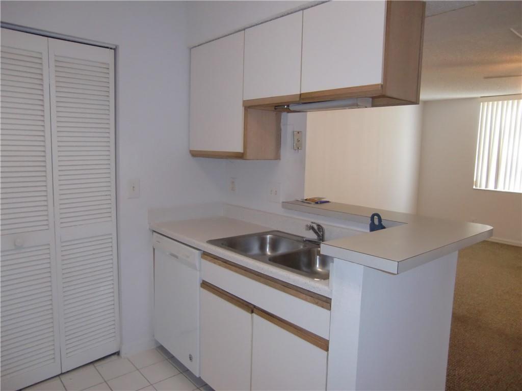4045 Mcnab Road 201 G, Pompano Beach, FL 33069, Pompano Beach - Photo 4