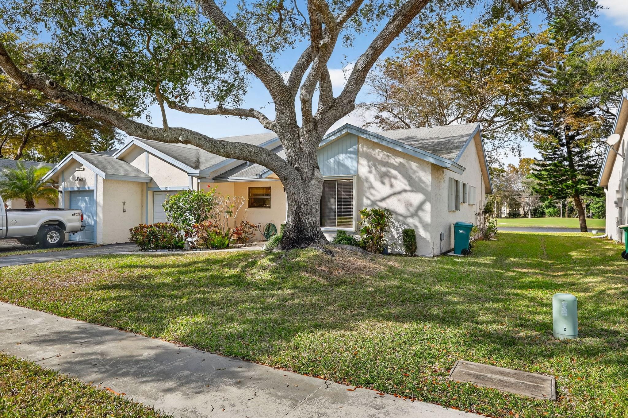 7917 NW 62nd Court, Tamarac, FL 33321, Tamarac - Photo 2