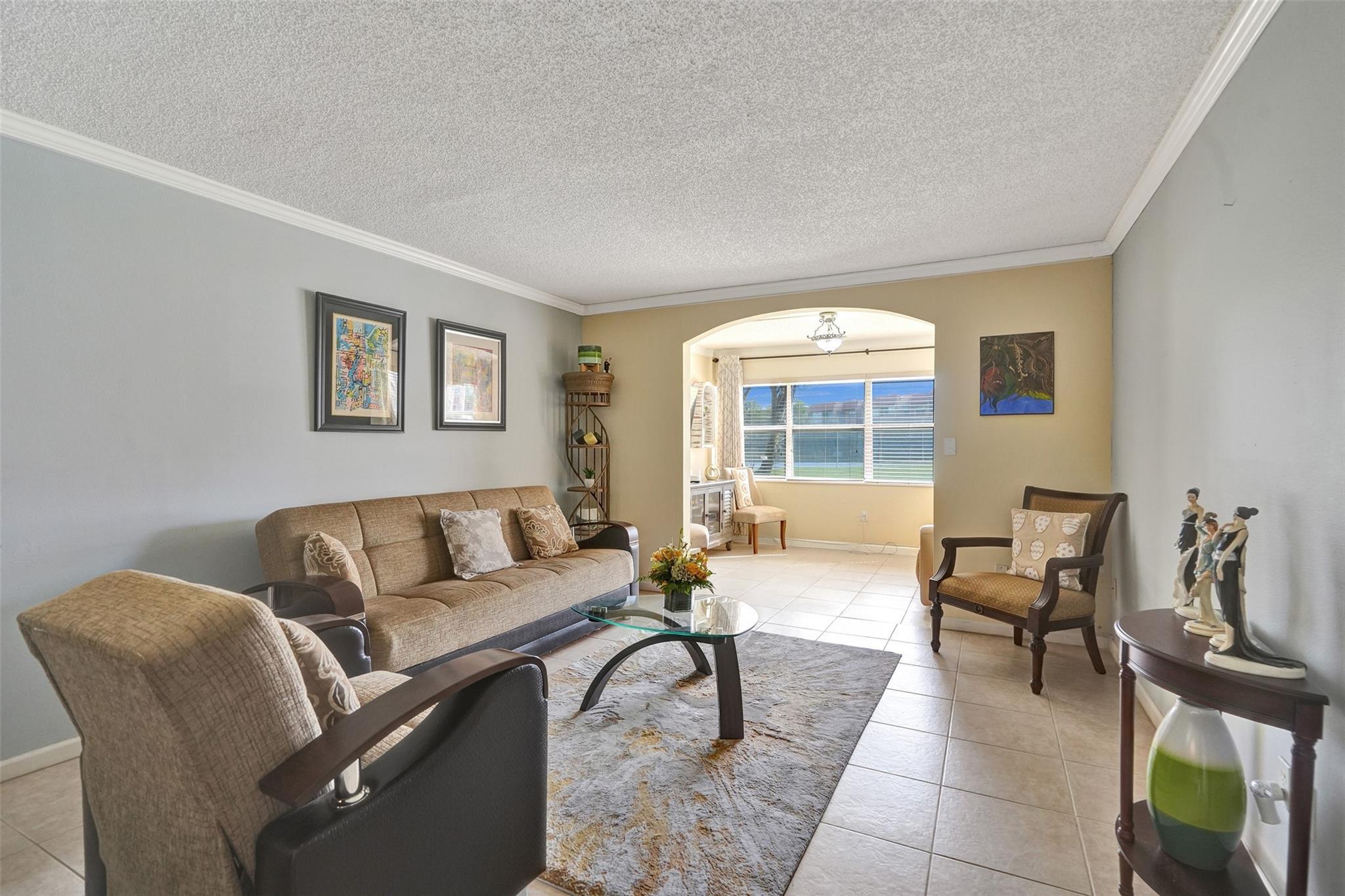 9821 Sunrise Lakes Boulevard 106, Sunrise, FL 33322, Sunrise - Photo 2