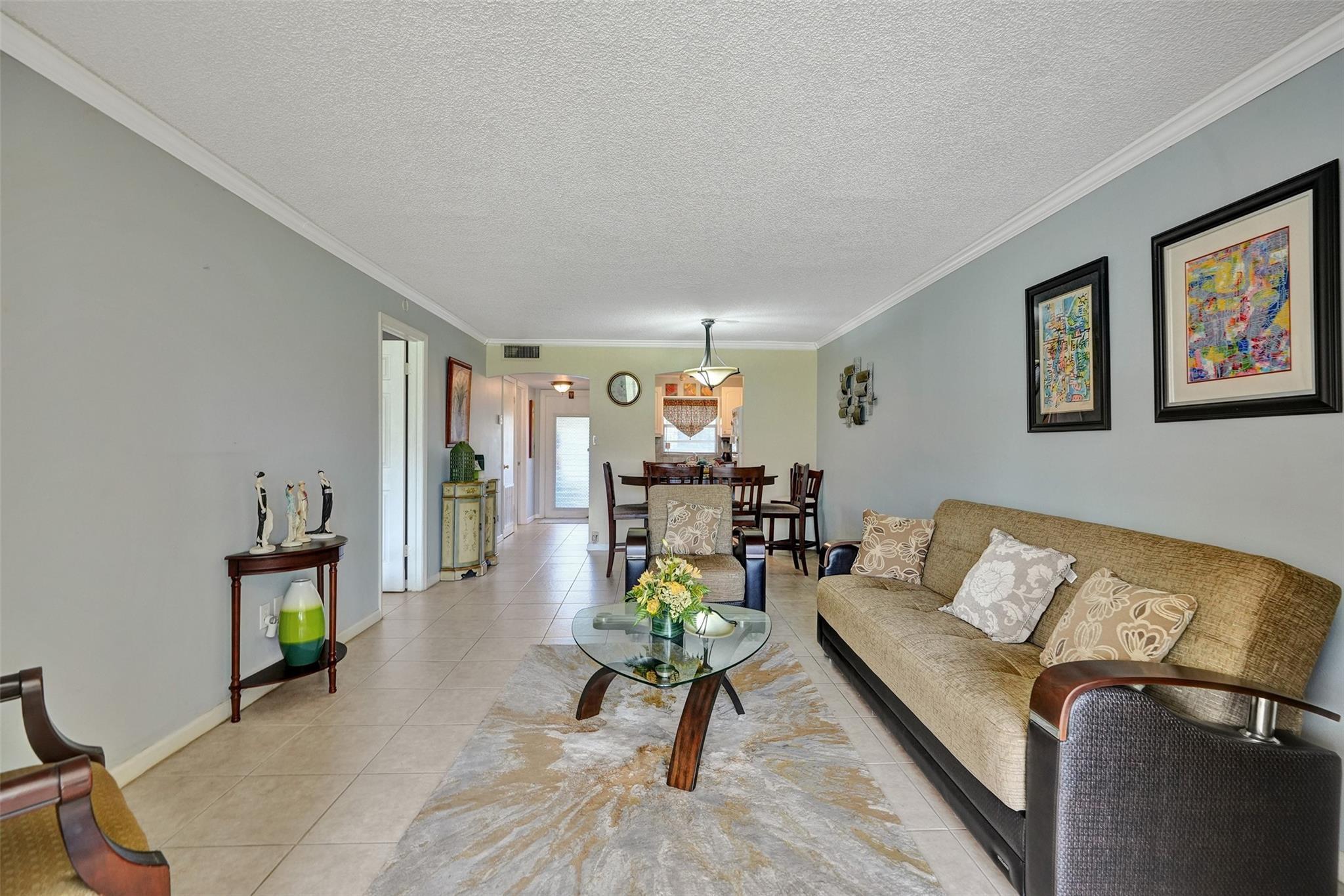 9821 Sunrise Lakes Boulevard 106, Sunrise, FL 33322, Sunrise - Photo 3