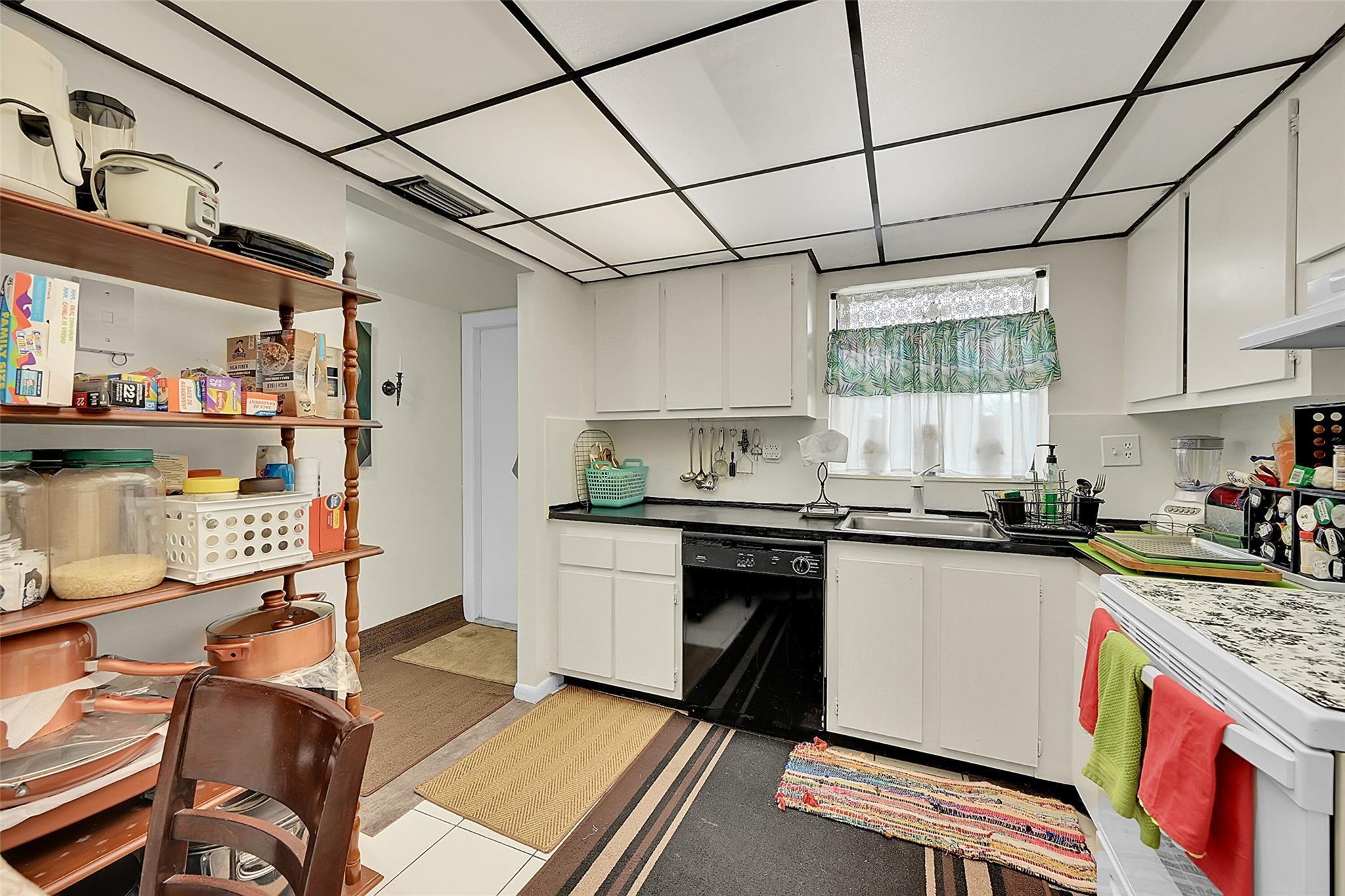 10442 Sunrise Lakes Boulevard 202, Sunrise, FL 33322, Sunrise