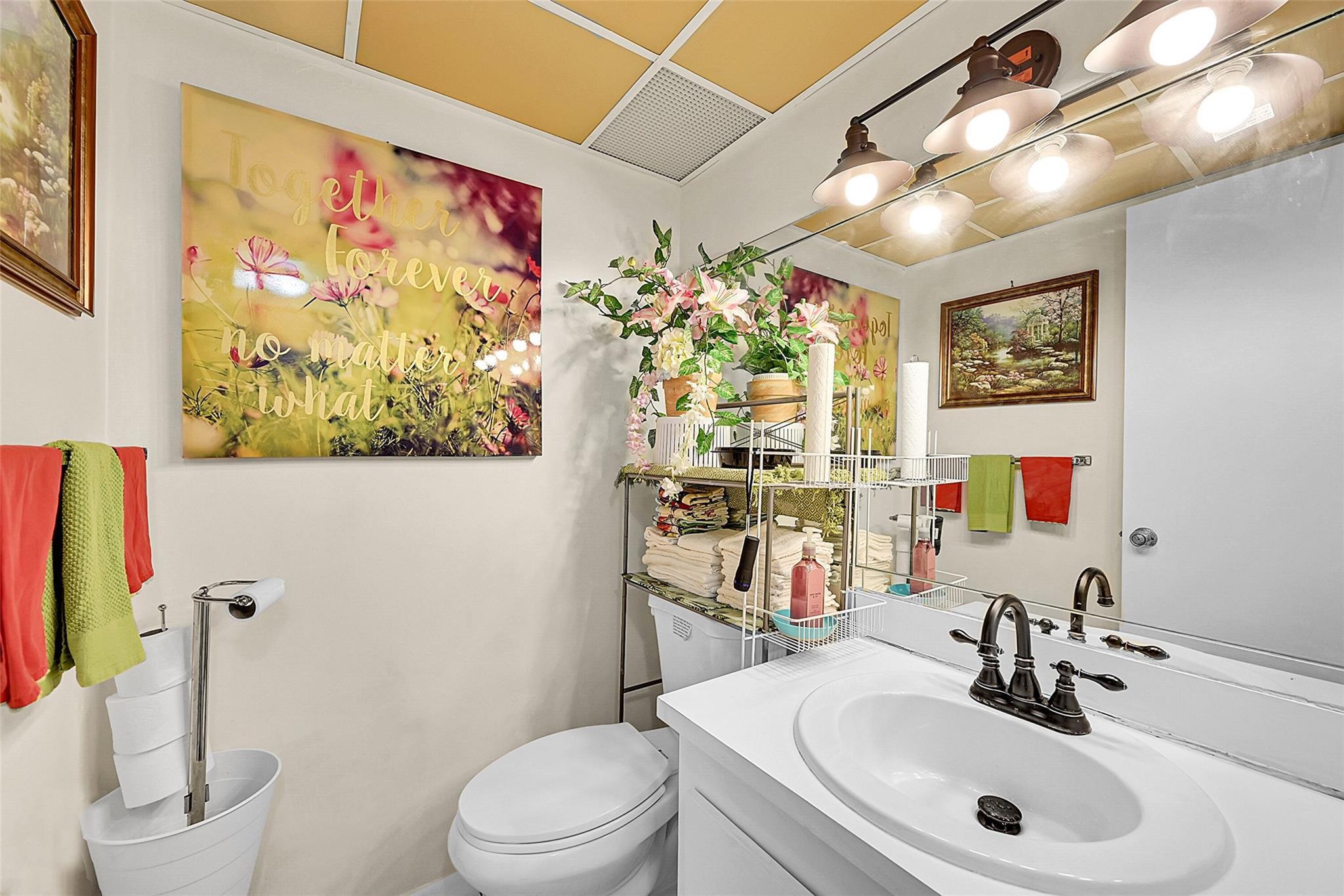 10442 Sunrise Lakes Boulevard 202, Sunrise, FL 33322, Sunrise - Photo 2