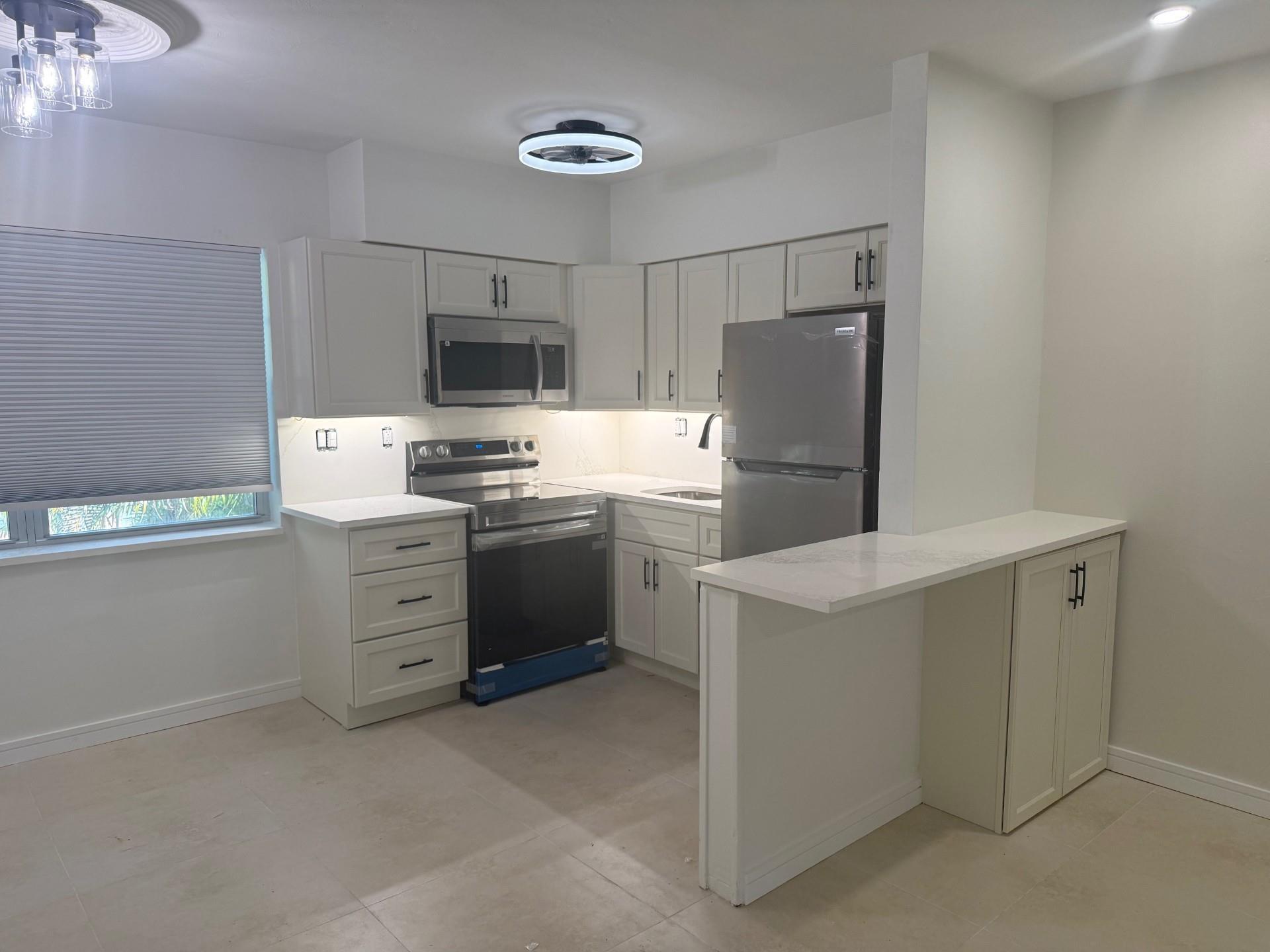 2725 Middle River Drive 11, Fort Lauderdale, FL 33306, Fort Lauderdale - Photo 4