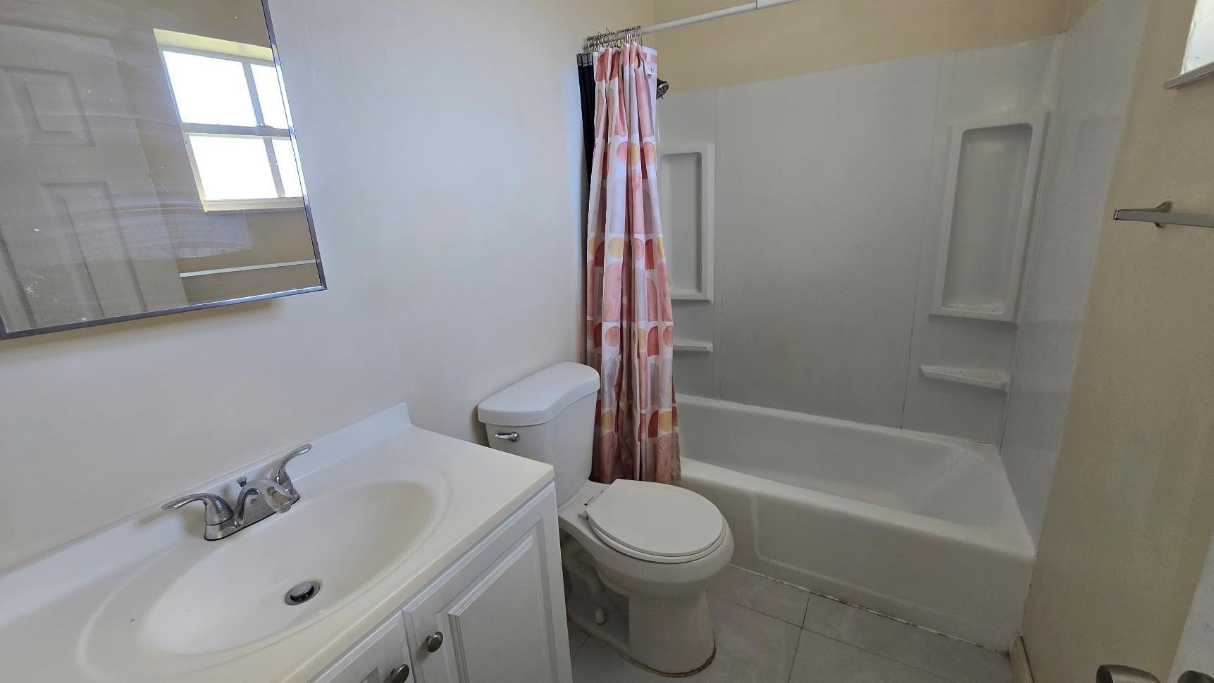 1290 NE 142nd Street 6, North Miami, FL 33161, North Miami - Photo 5