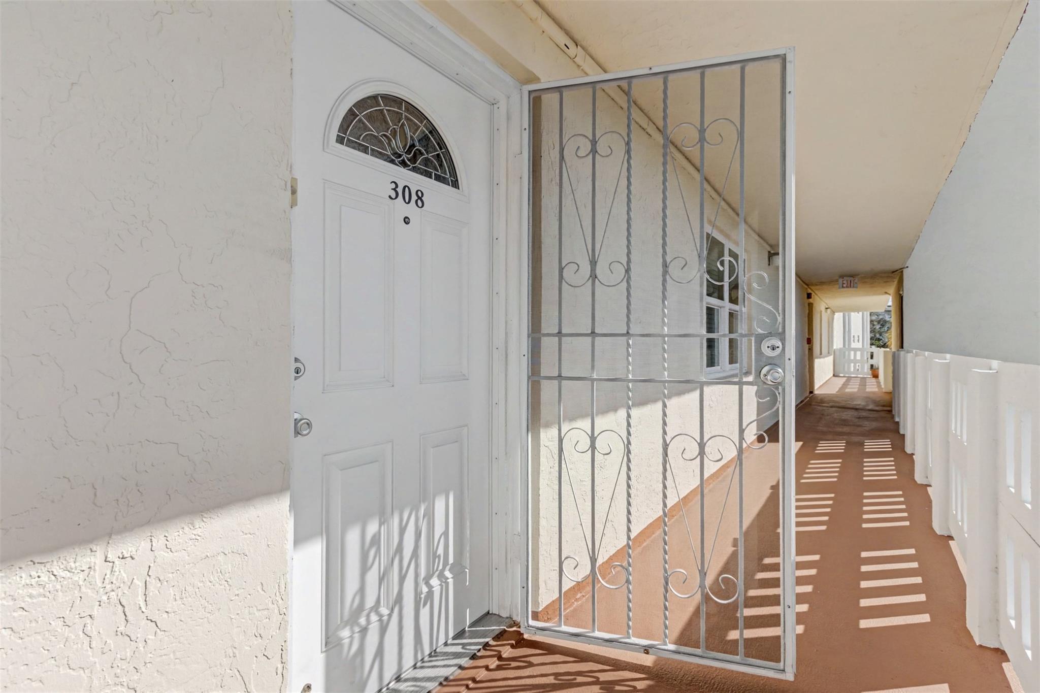 301 SE 3rd Street 308, Dania Beach, FL 33004, Dania Beach - Photo 5