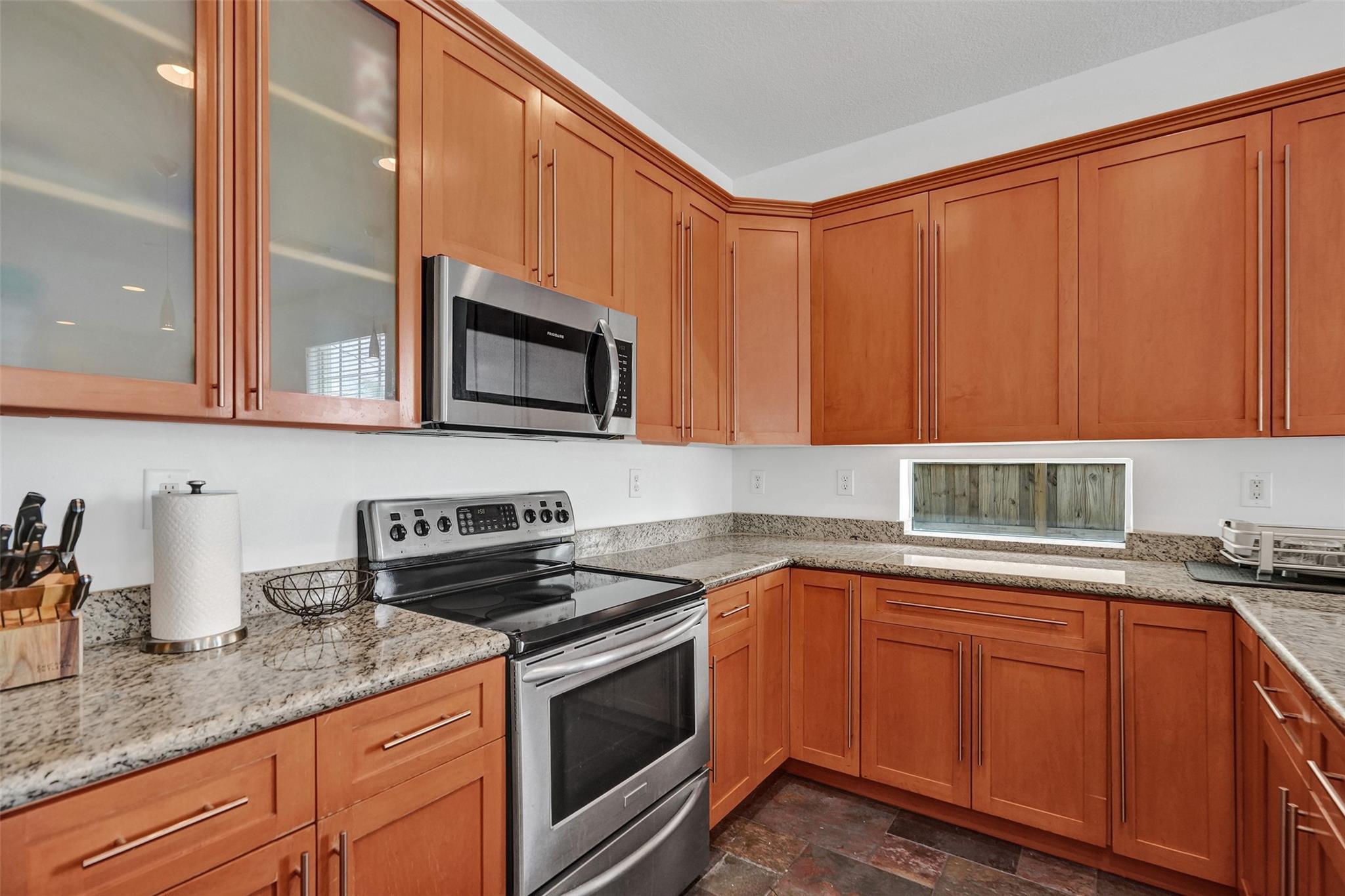 816 S Riverside Drive 816, Pompano Beach, FL 33062, Pompano Beach - Photo 3