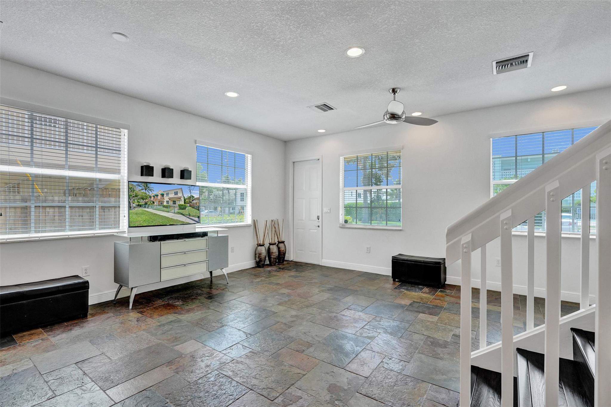 816 S Riverside Drive 816, Pompano Beach, FL 33062, Pompano Beach