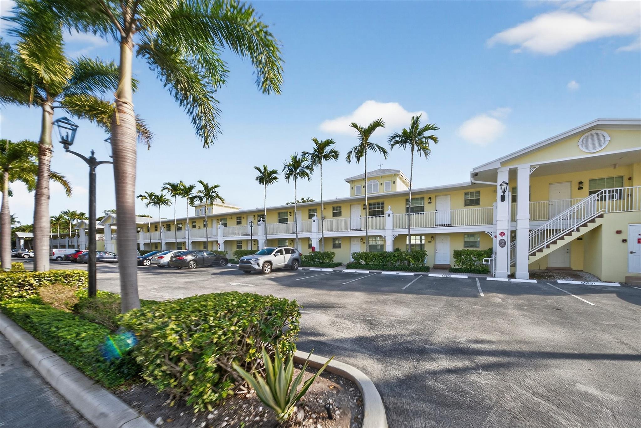 2660 NE 8th Avenue 216, Wilton Manors, FL 33334, Wilton Manors