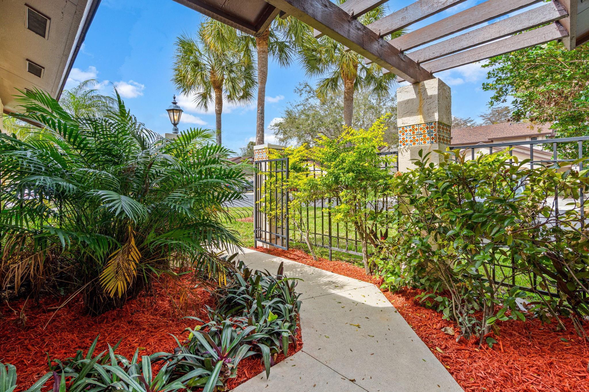 10045 SW 137 Court 10045, Miami, FL 33186, Miami - Photo 5