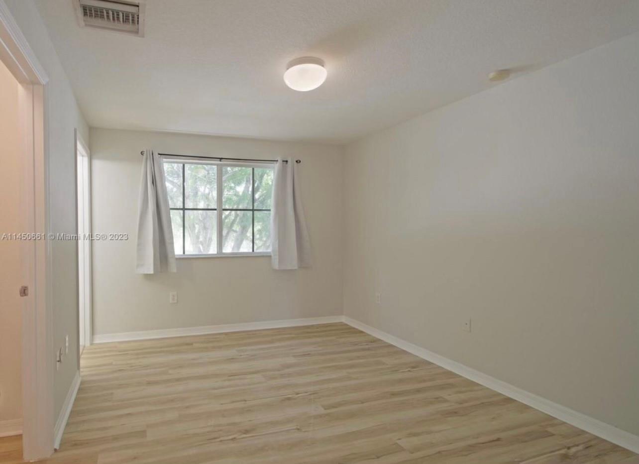 6030 SW 19th Place, North Lauderdale, FL 33068, North Lauderdale - Photo 5