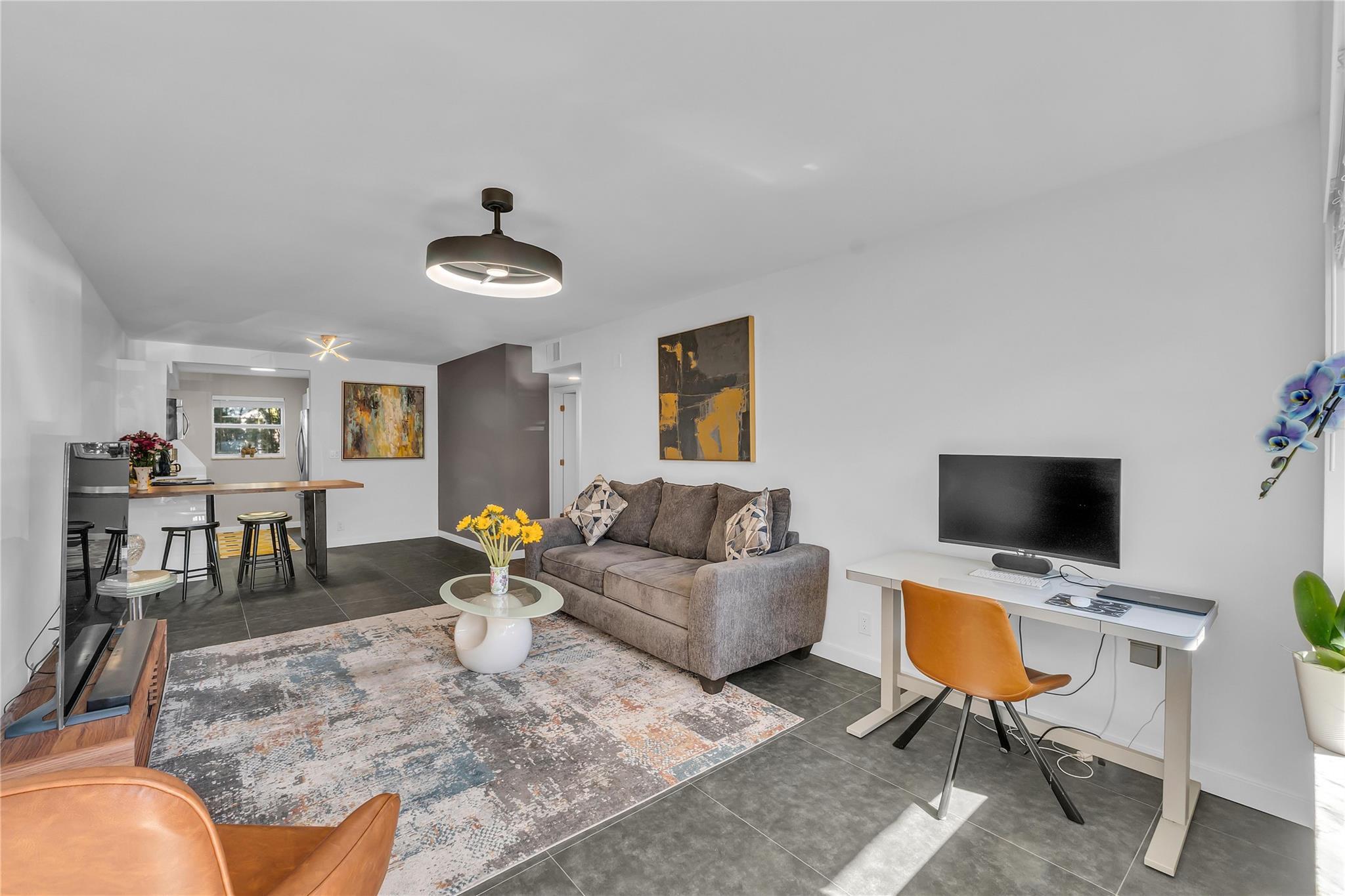 2607 NE 8th Avenue 34, Wilton Manors, FL 33334, Wilton Manors