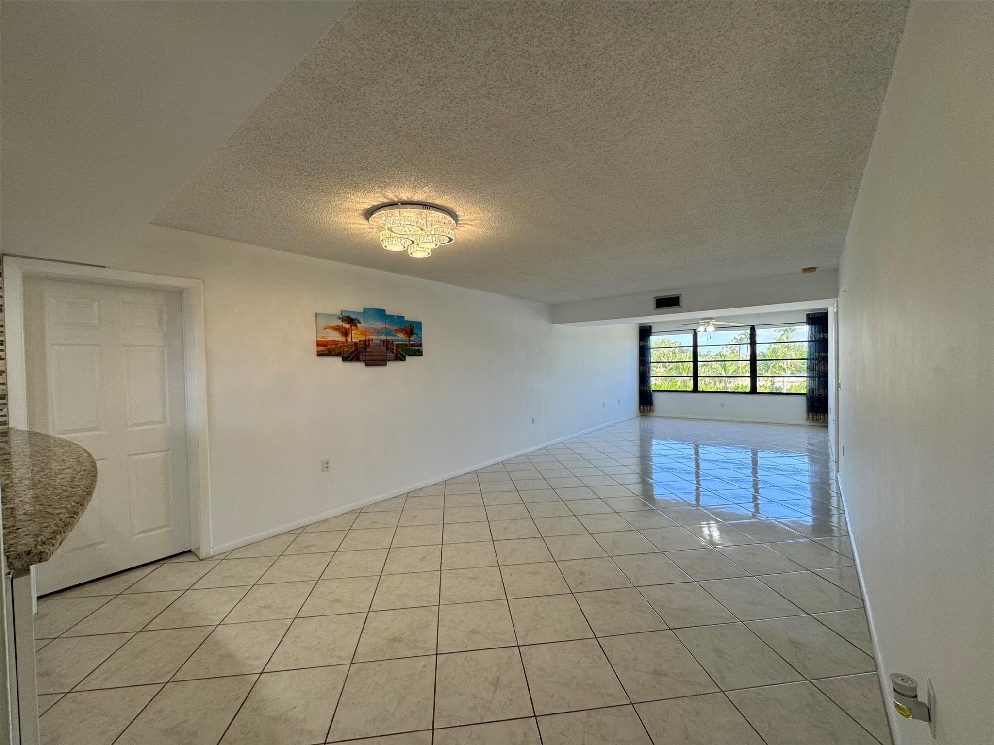 6121 Balboa Circle 306, Boca Raton, FL 33433, Boca Raton - Photo 4