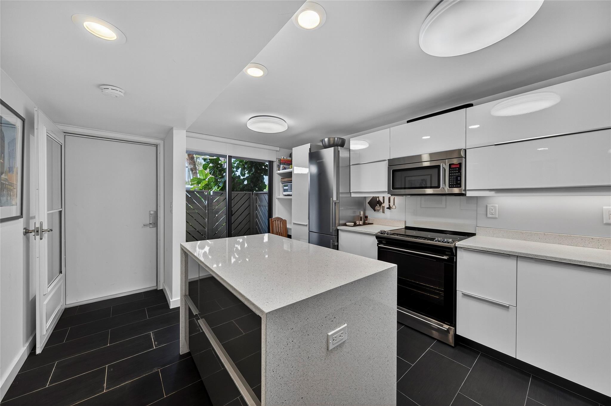 1100 SE 5th Court 58, Pompano Beach, FL 33060, Pompano Beach - Photo 4