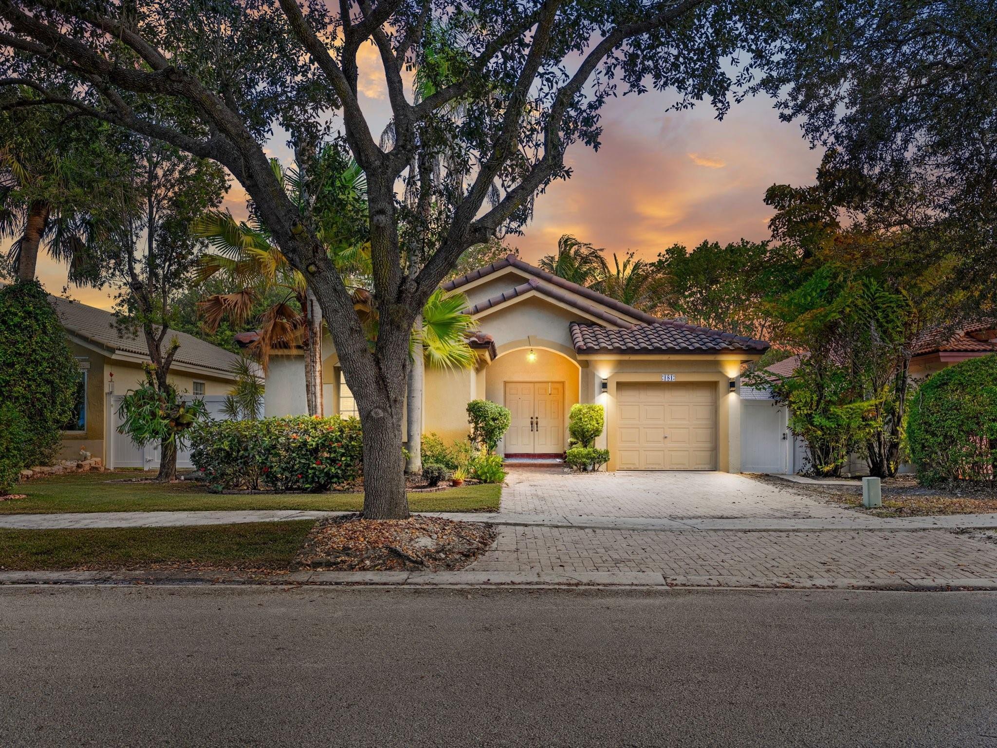 181 SW 203rd Avenue, Pembroke Pines, FL 33029, Pembroke Pines