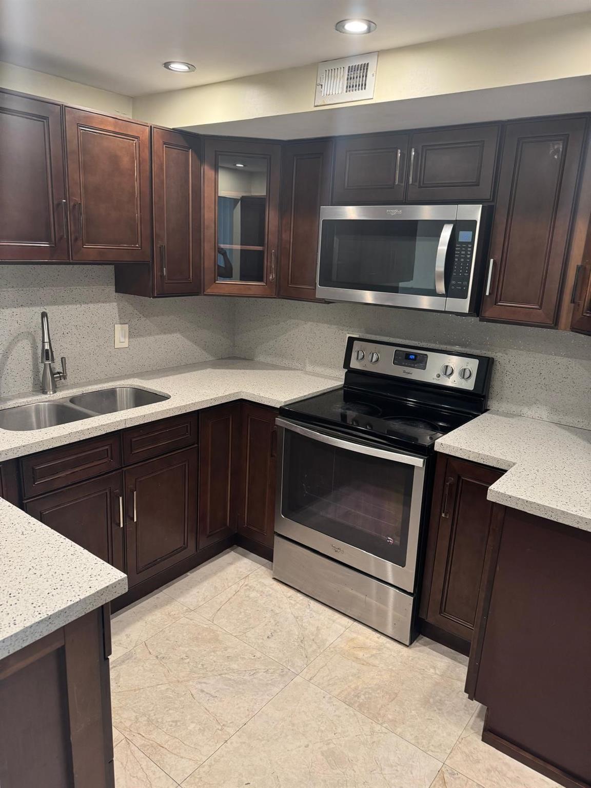 7041 Environ Boulevard 326, Lauderhill, FL 33319, Lauderhill