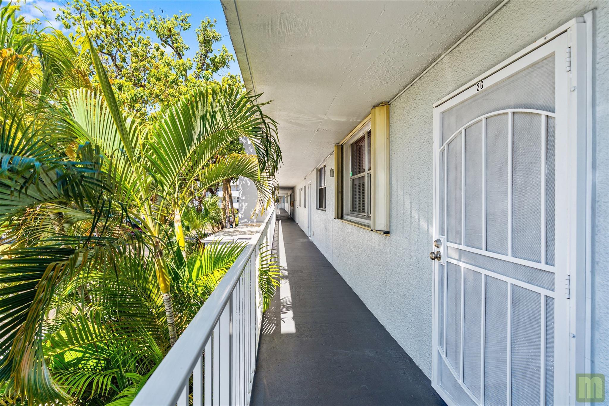 105 Royal Park Drive 2g, Oakland Park, FL 33309, Oakland Park - Photo 4