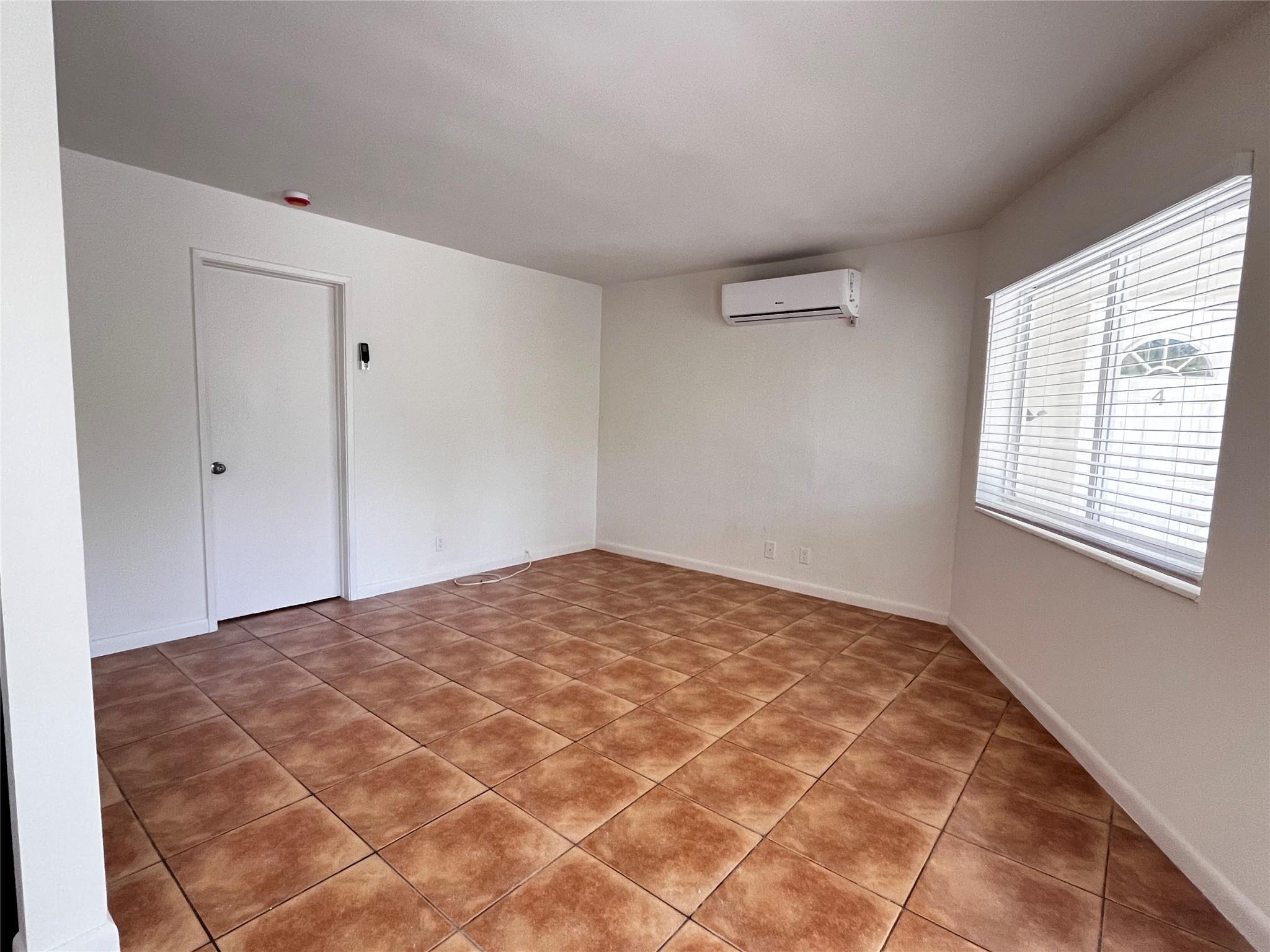 1440 Miami Road 3, Fort Lauderdale, FL 33316, Fort Lauderdale - Photo 3