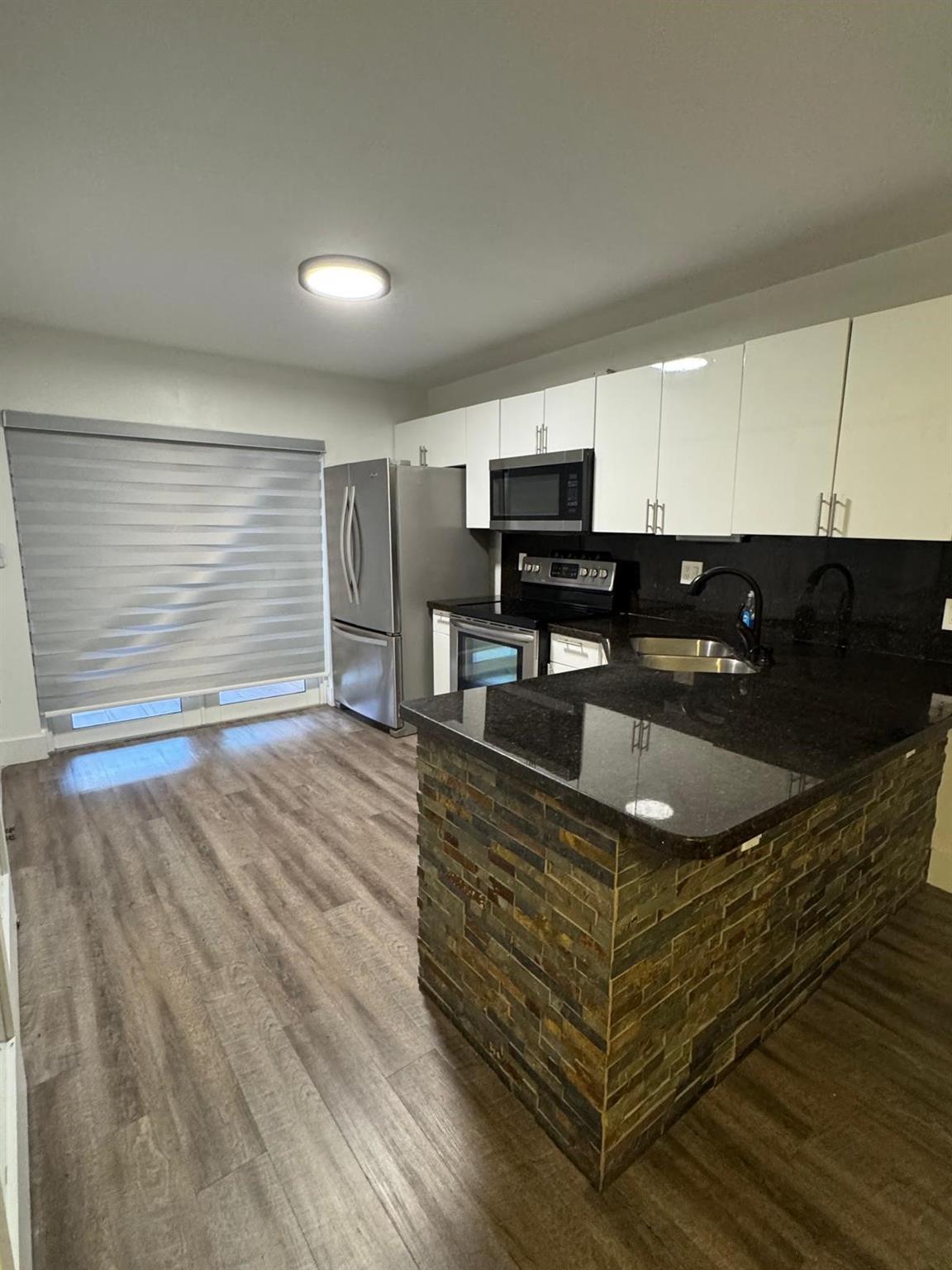 6953 W 36th Avenue 101, Hialeah, FL 33018, Hialeah - Photo 2