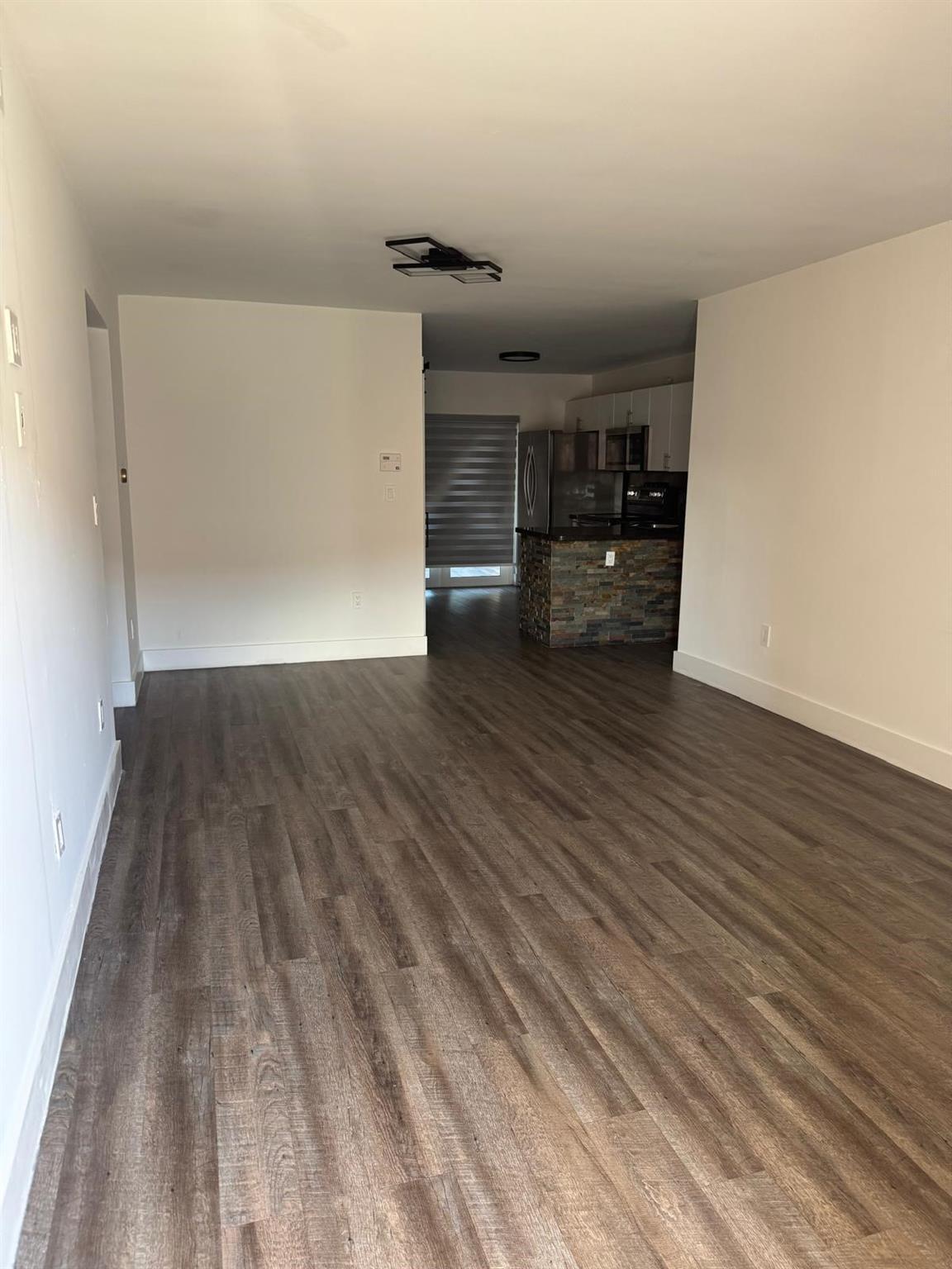 6953 W 36th Avenue 101, Hialeah, FL 33018, Hialeah - Photo 4