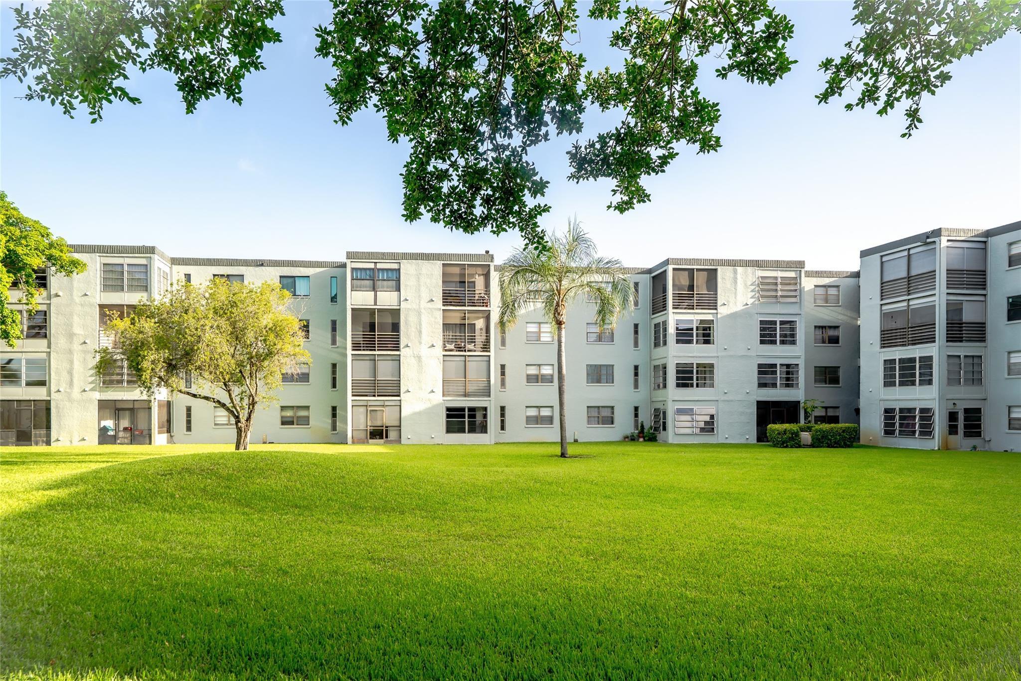 9440 SW 8th Street 401, Boca Raton, FL 33428, Boca Raton - Photo 2