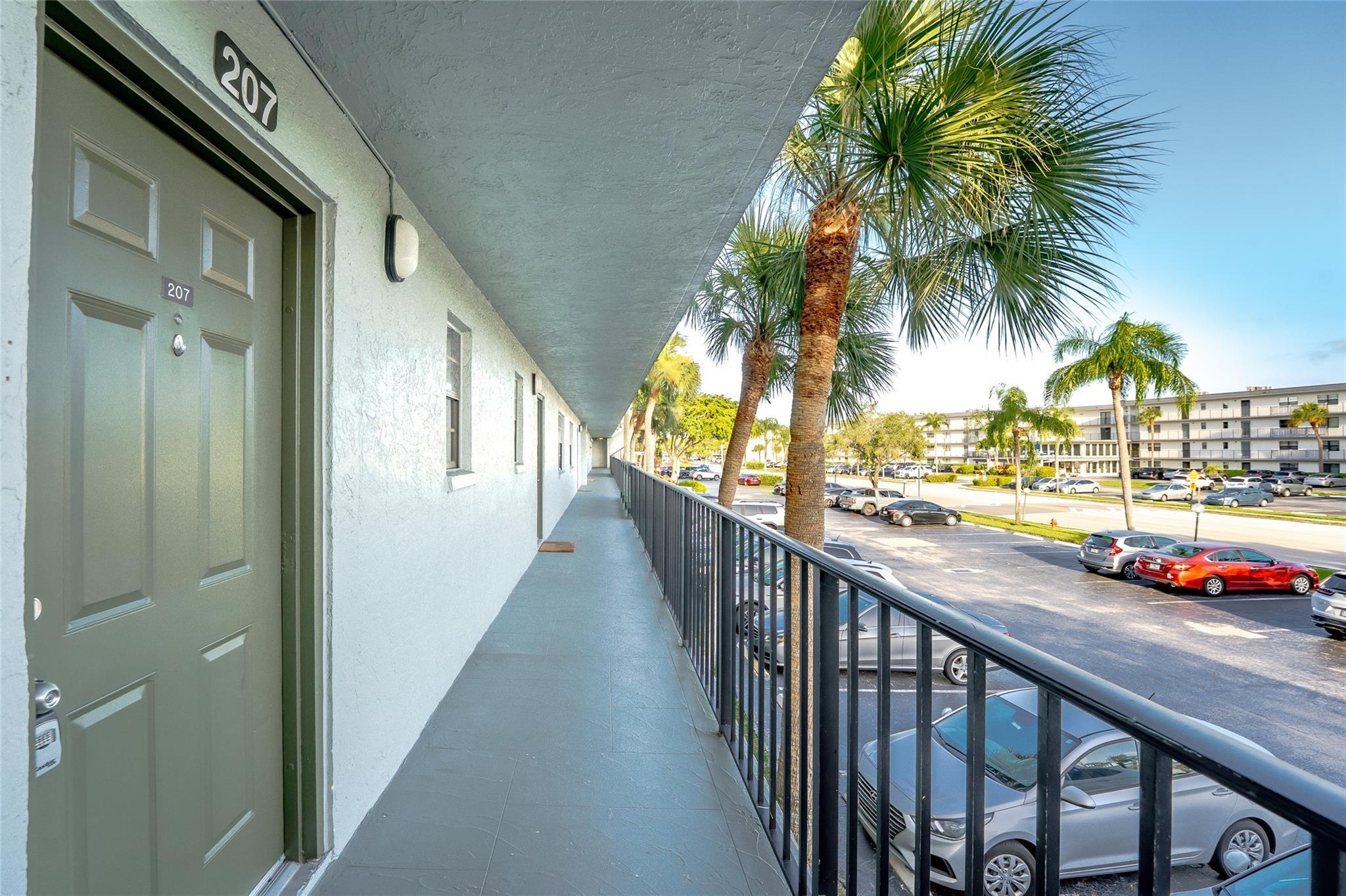 9440 SW 8th Street 401, Boca Raton, FL 33428, Boca Raton - Photo 5