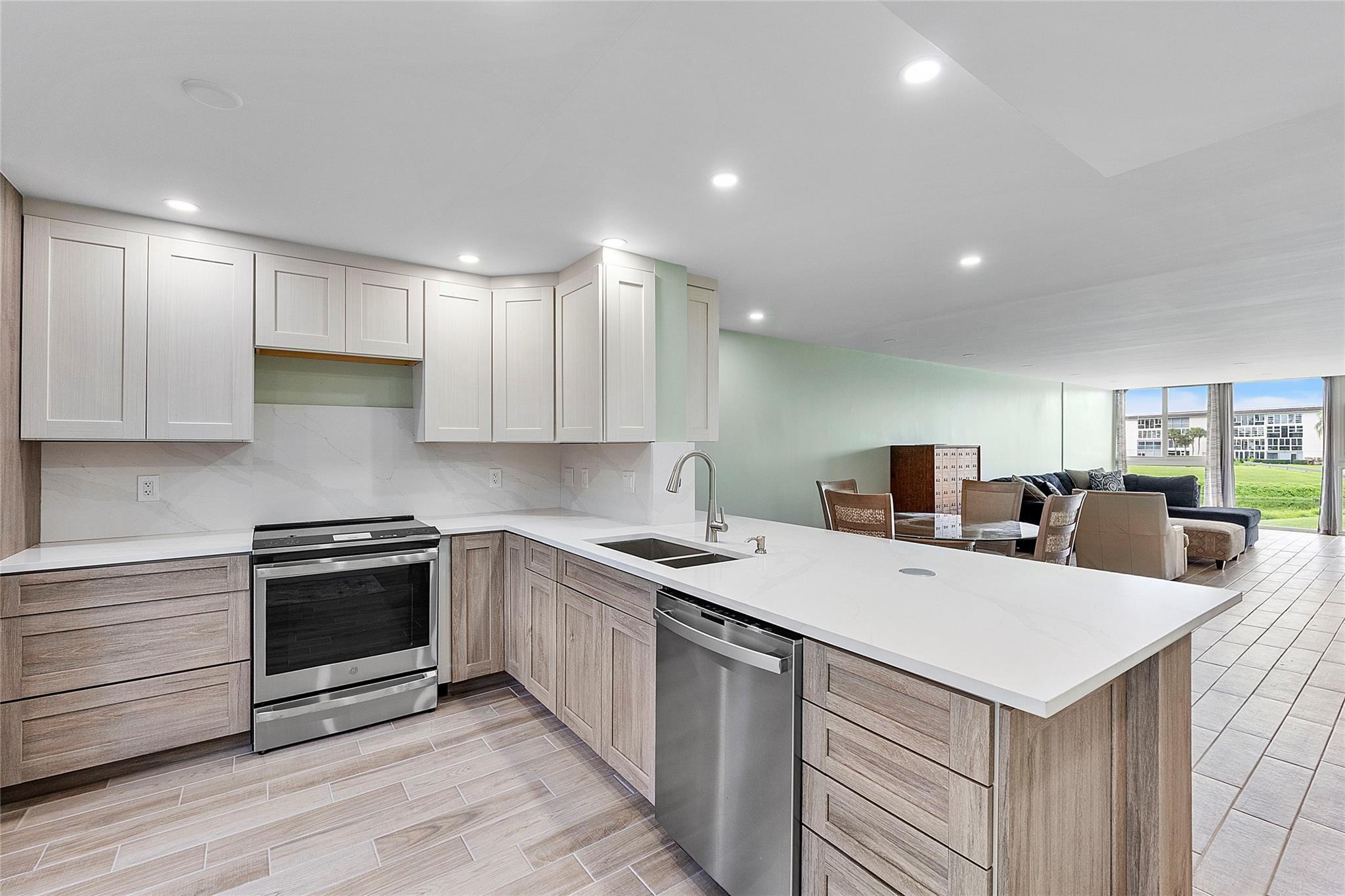 3502 Bimini Lane B2, Coconut Creek, FL 33066, Coconut Creek - Photo 3