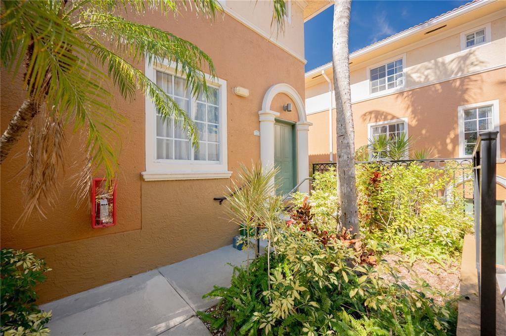 2841 NE 185th Street 514, Miami, FL 33180, Miami