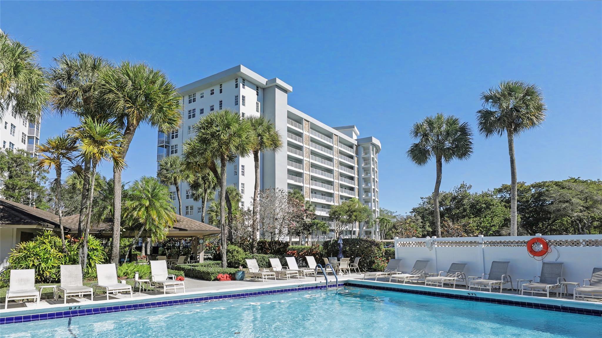 625 Oaks Drive 808, Pompano Beach, FL 33069, Pompano Beach