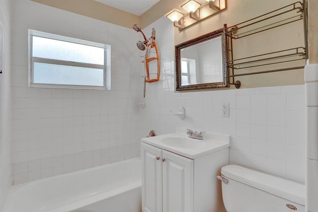 1129 NW 7th Terrace, Fort Lauderdale, FL 33311, Fort Lauderdale - Photo 5