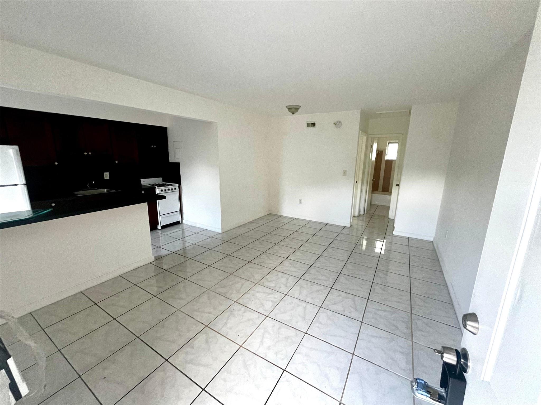 751 NE 83rd Terrace 18, Miami, FL 33138, Miami