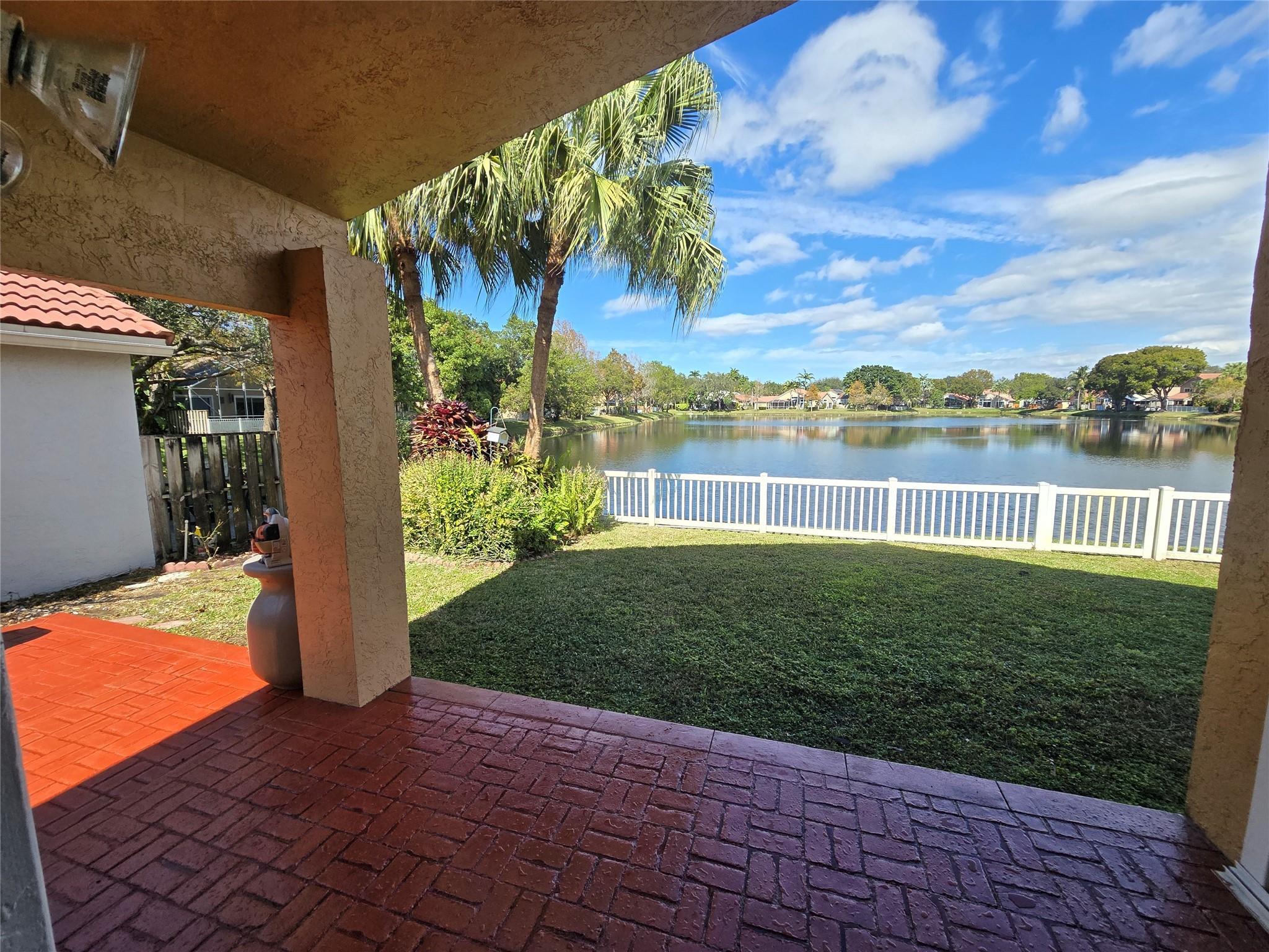 10061 NW 2nd Street, Plantation, FL 33324, Plantation