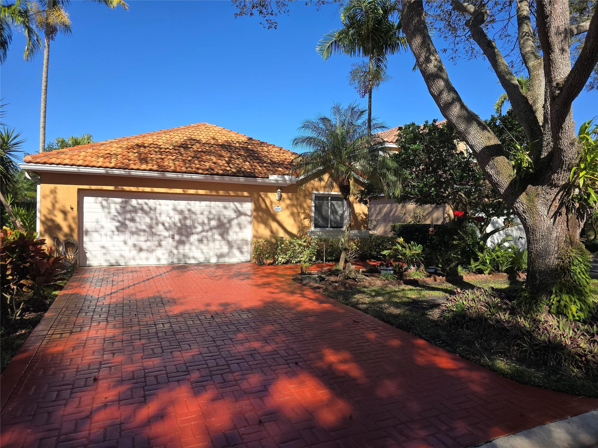 10061 NW 2nd Street, Plantation, FL 33324, Plantation - Photo 2