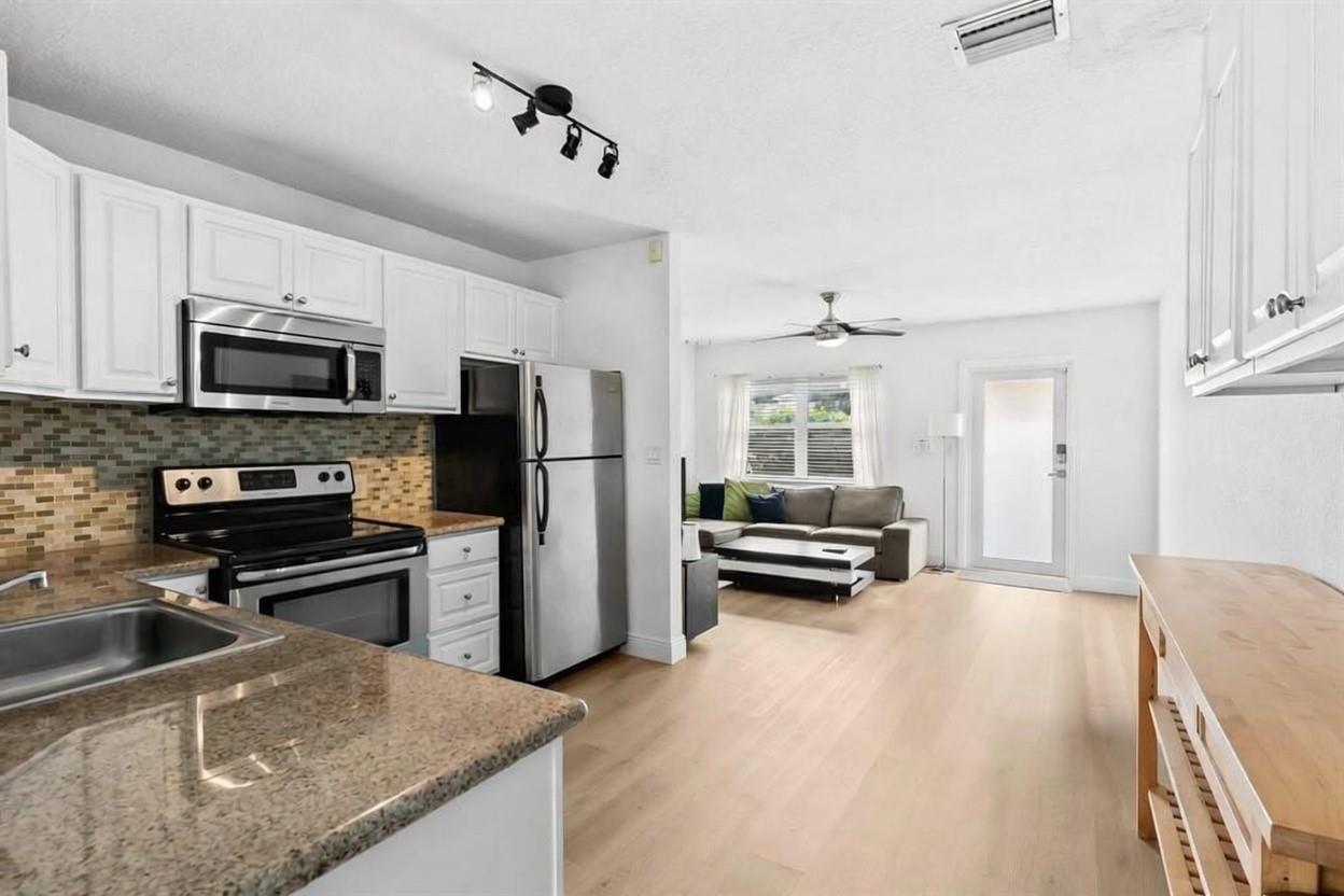 41 NE 46th Street, Oakland Park, FL 33334, Oakland Park - Photo 5