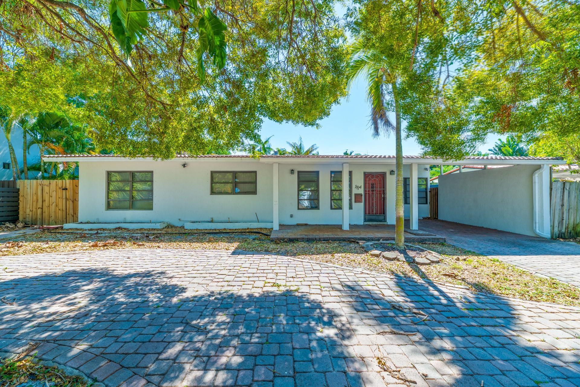 1574 NE 38th Street, Oakland Park, FL 33334, Oakland Park